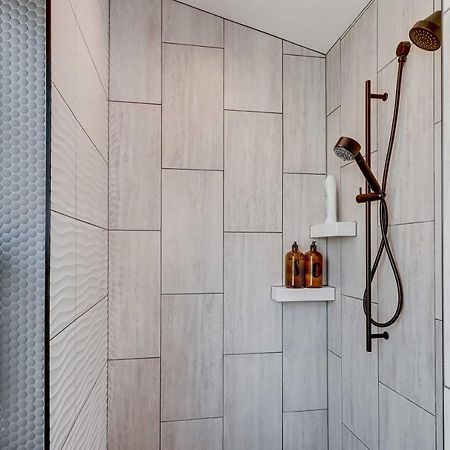 Stylish And Modern Boise Studio With Foothills Views! Exterior photo