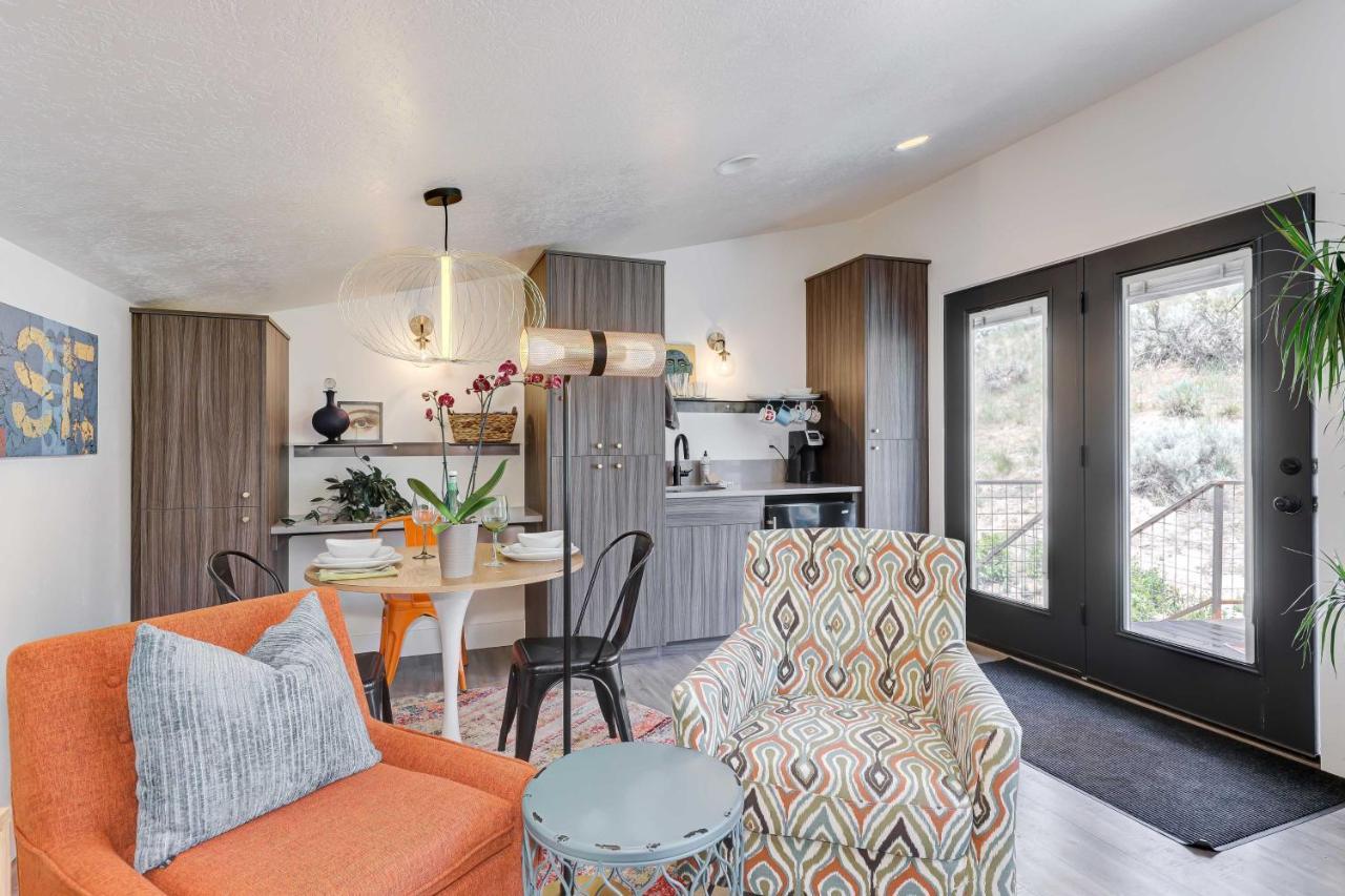 Stylish And Modern Boise Studio With Foothills Views! Exterior photo