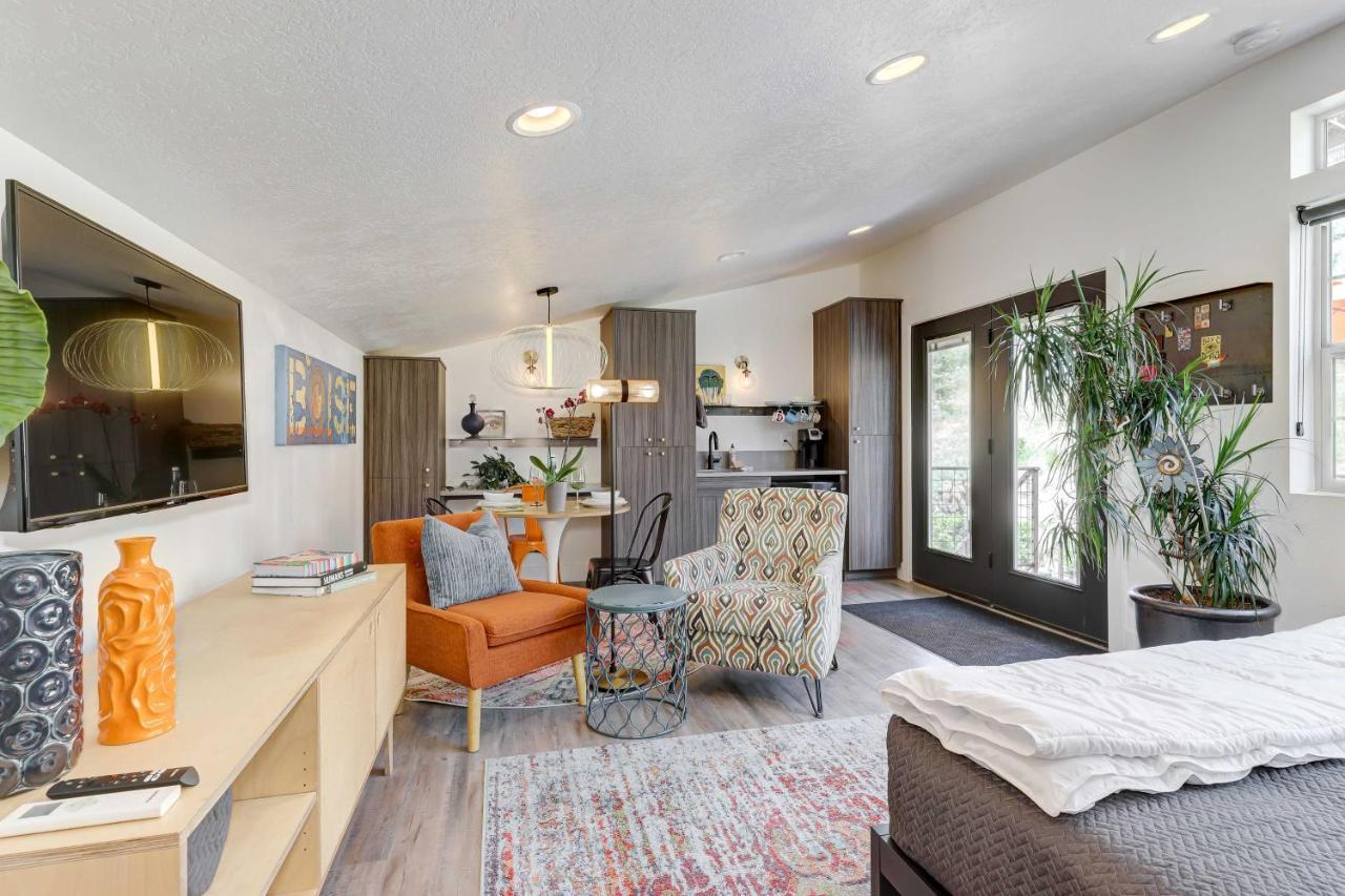 Stylish And Modern Boise Studio With Foothills Views! Exterior photo