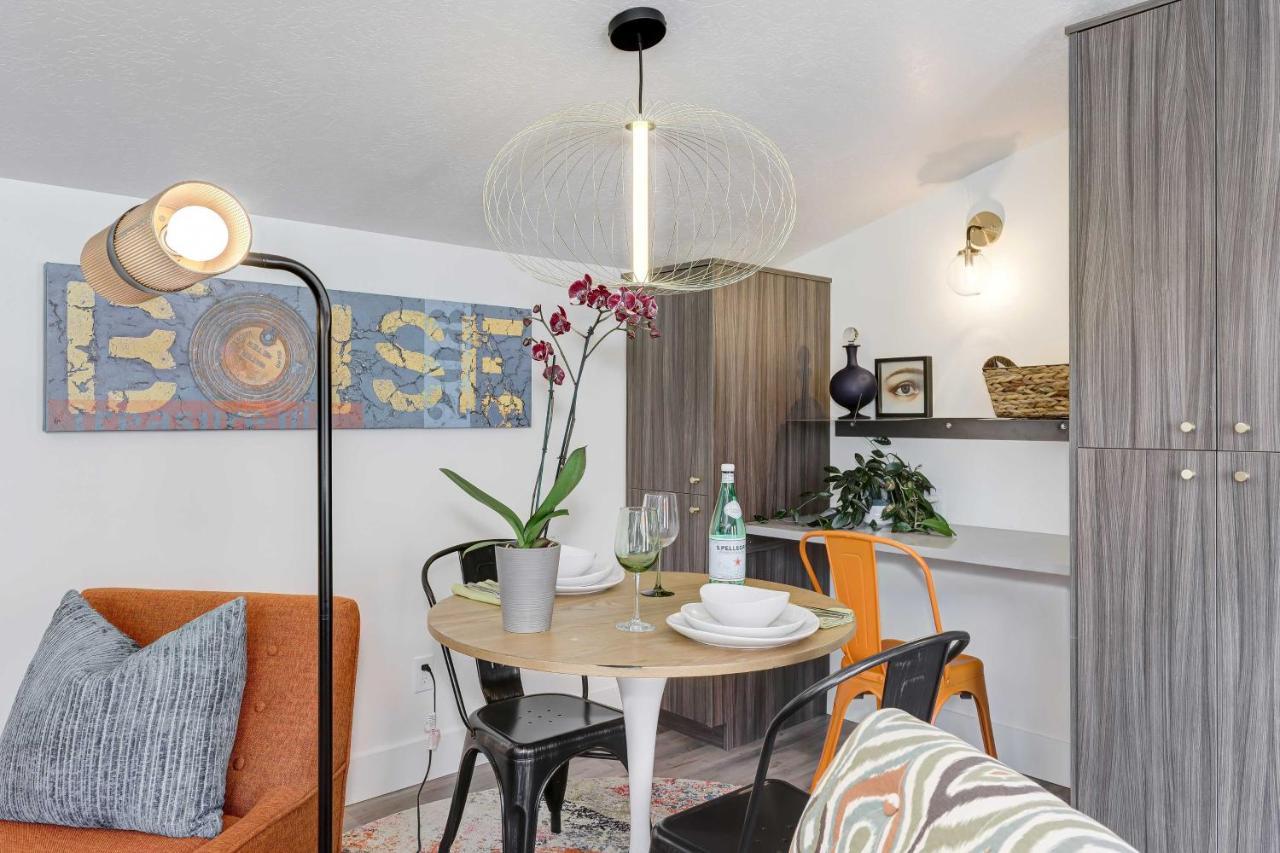 Stylish And Modern Boise Studio With Foothills Views! Exterior photo