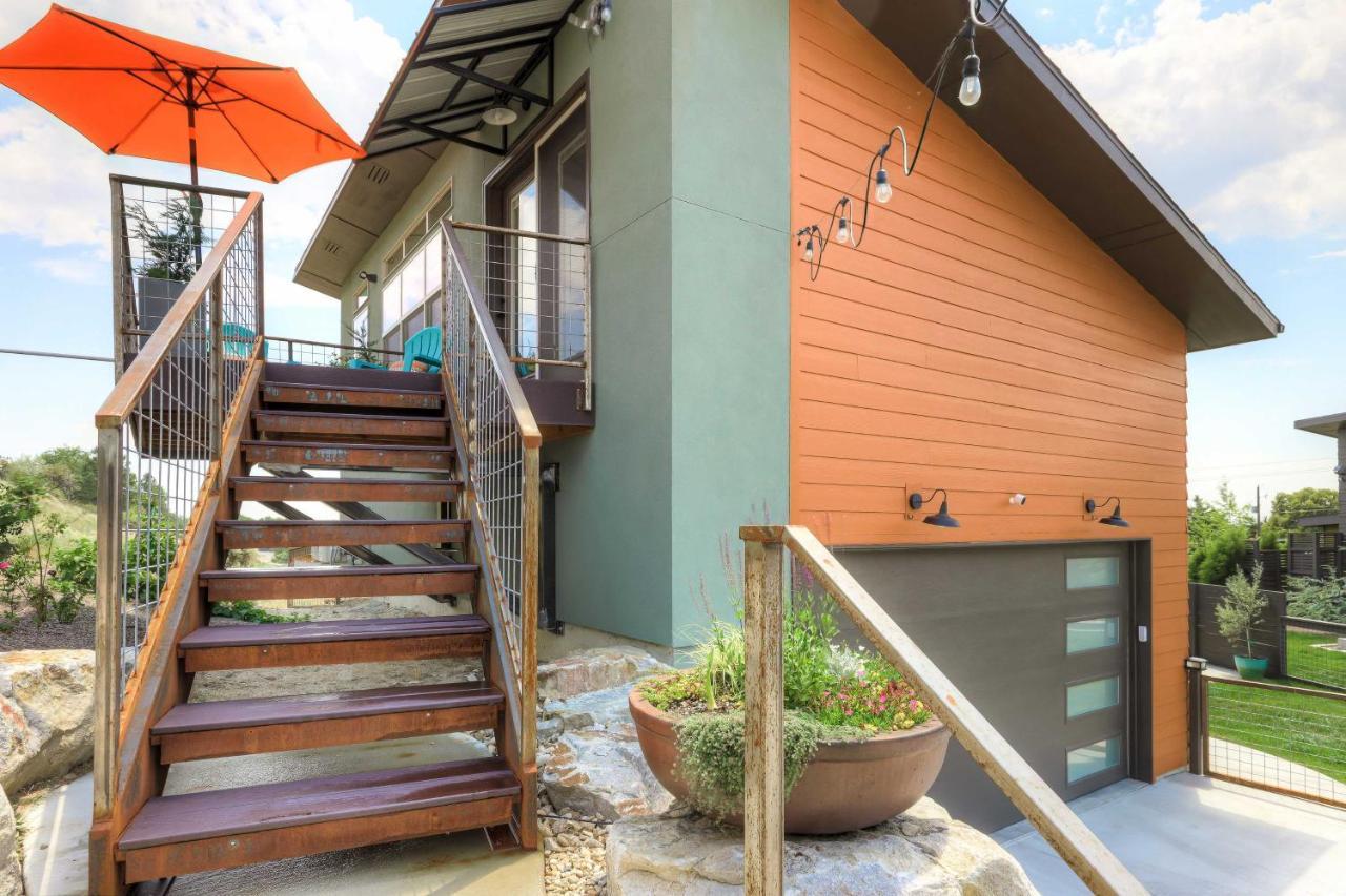 Stylish And Modern Boise Studio With Foothills Views! Exterior photo